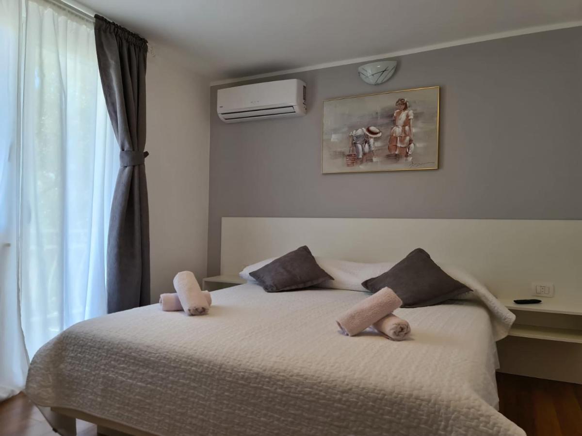 Apartments Jurić Brodarica  Zewnętrze zdjęcie
