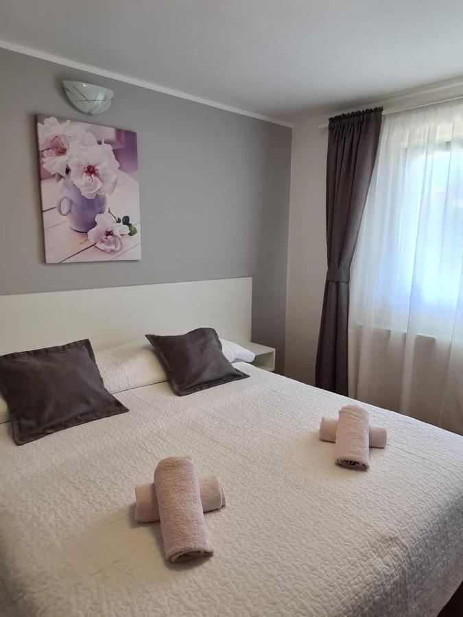 Apartments Jurić Brodarica  Zewnętrze zdjęcie